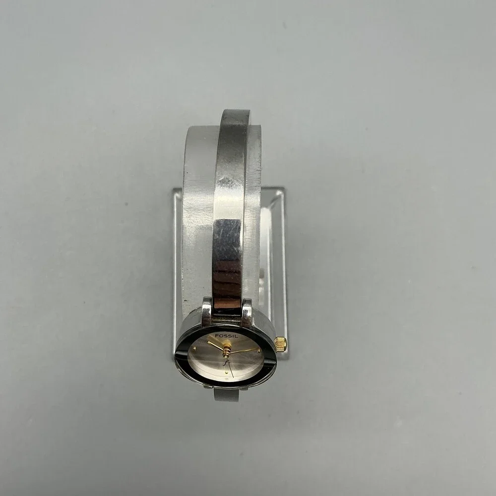 Fossil F2 ES-9399 Women Watch 20mm Silver Tone Black Bezel Bangle New Battery 7